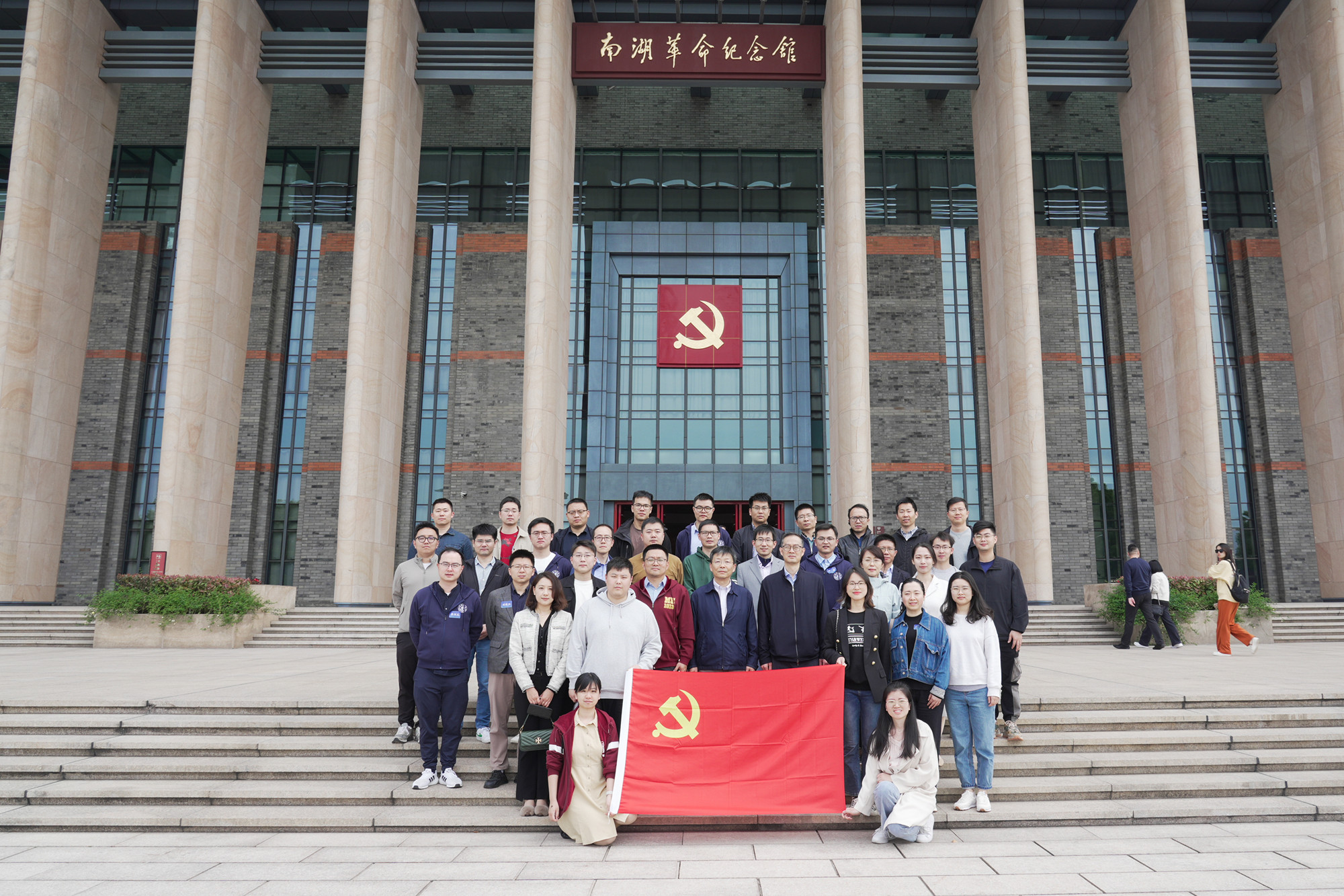 1682318893-微信图片_20230424144306_副本.jpg