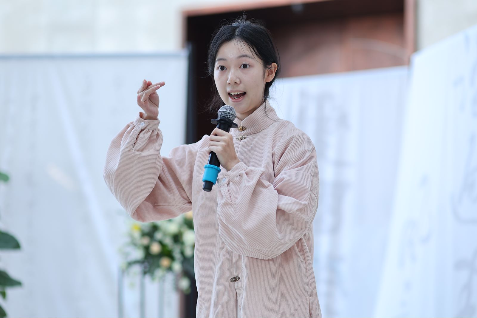 1698718988-华师大互动1.jpg