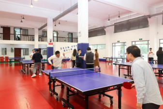 1700792218-化学化工学院举办首届教职工系列趣味运动会之乒乓球比赛交流赛（1）(1)456.png