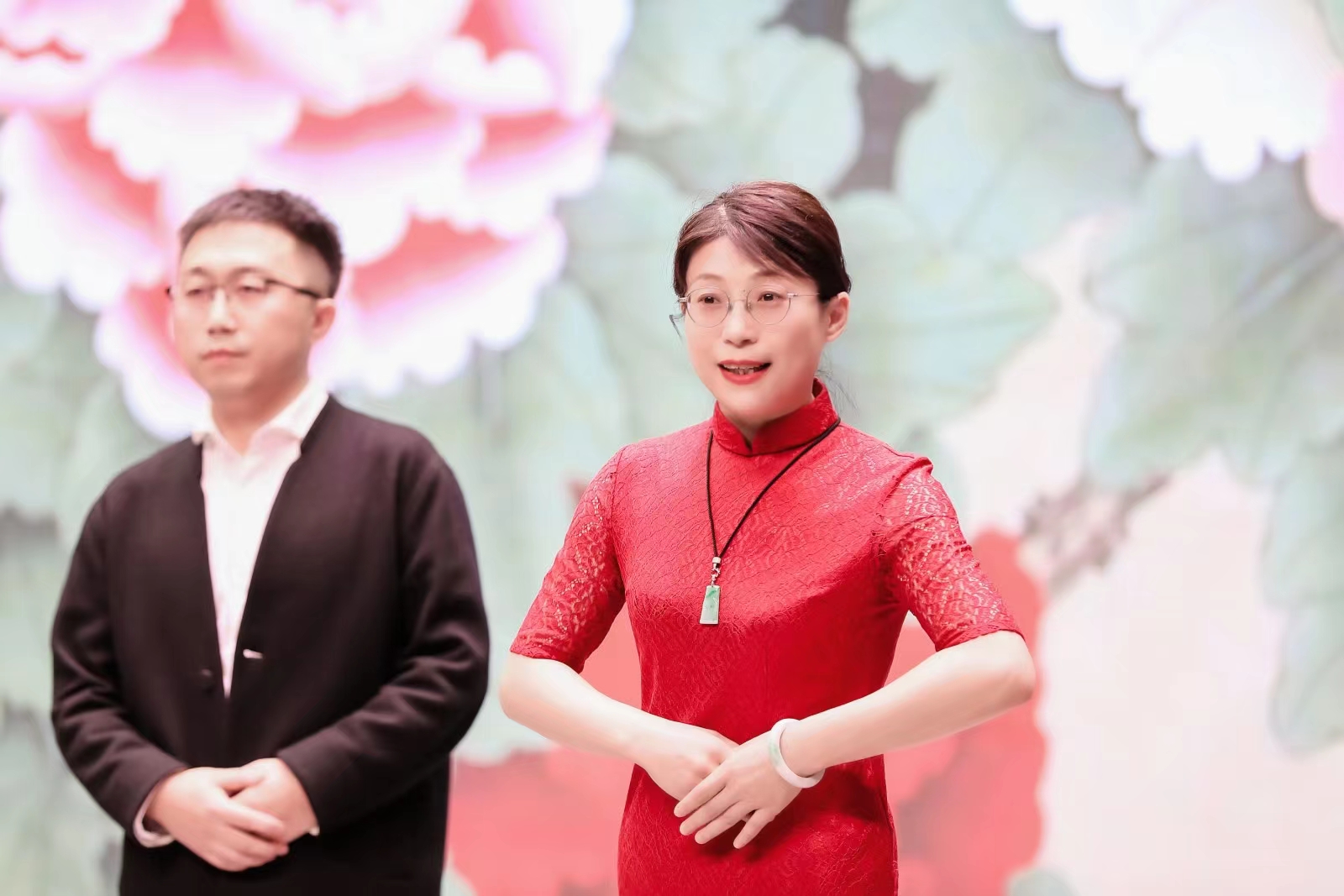 1704791561-杜婧演唱.jpg