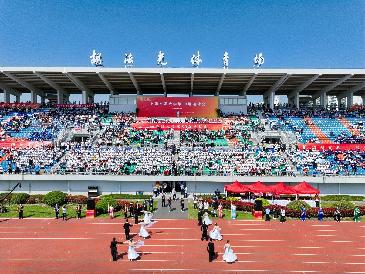 1716089562-11.jpg
