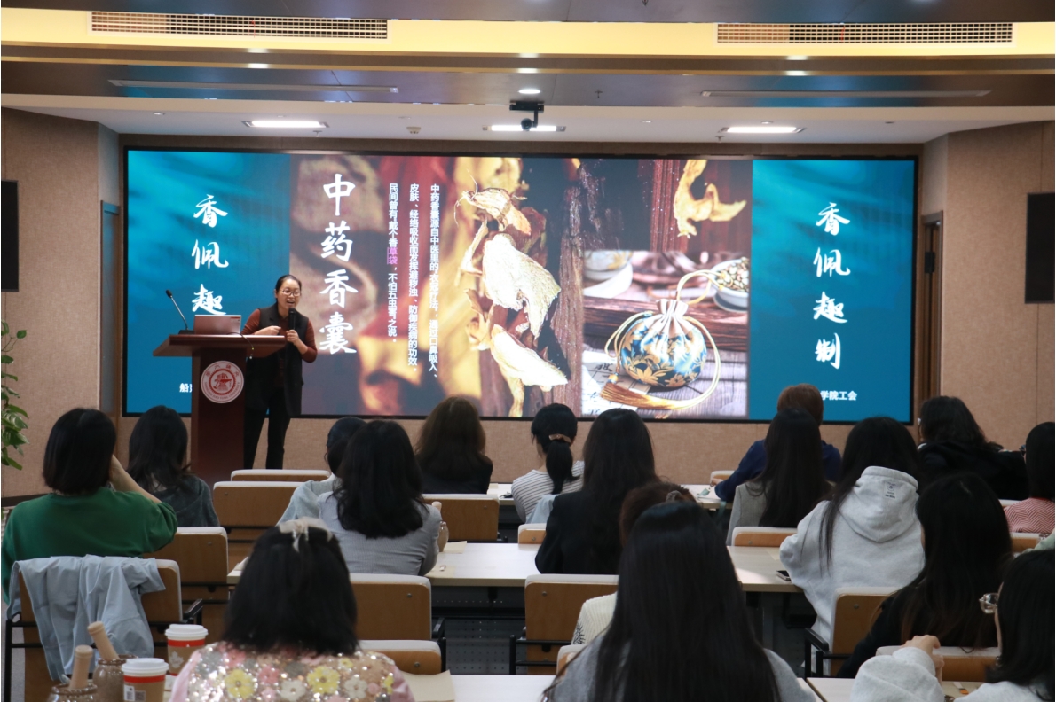 1730905380-微信截图_20241106230205.png