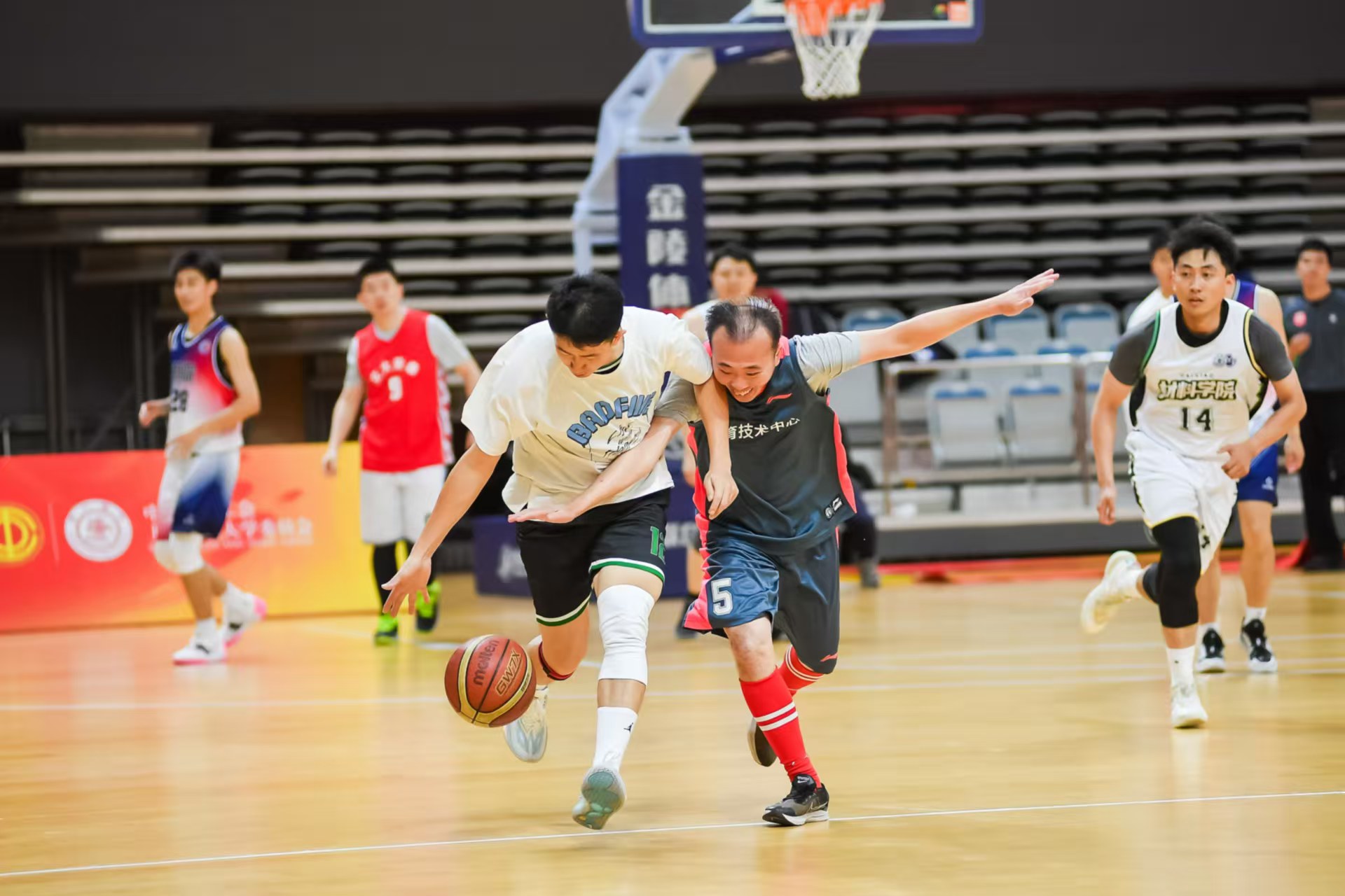 1732502449-3.jpg